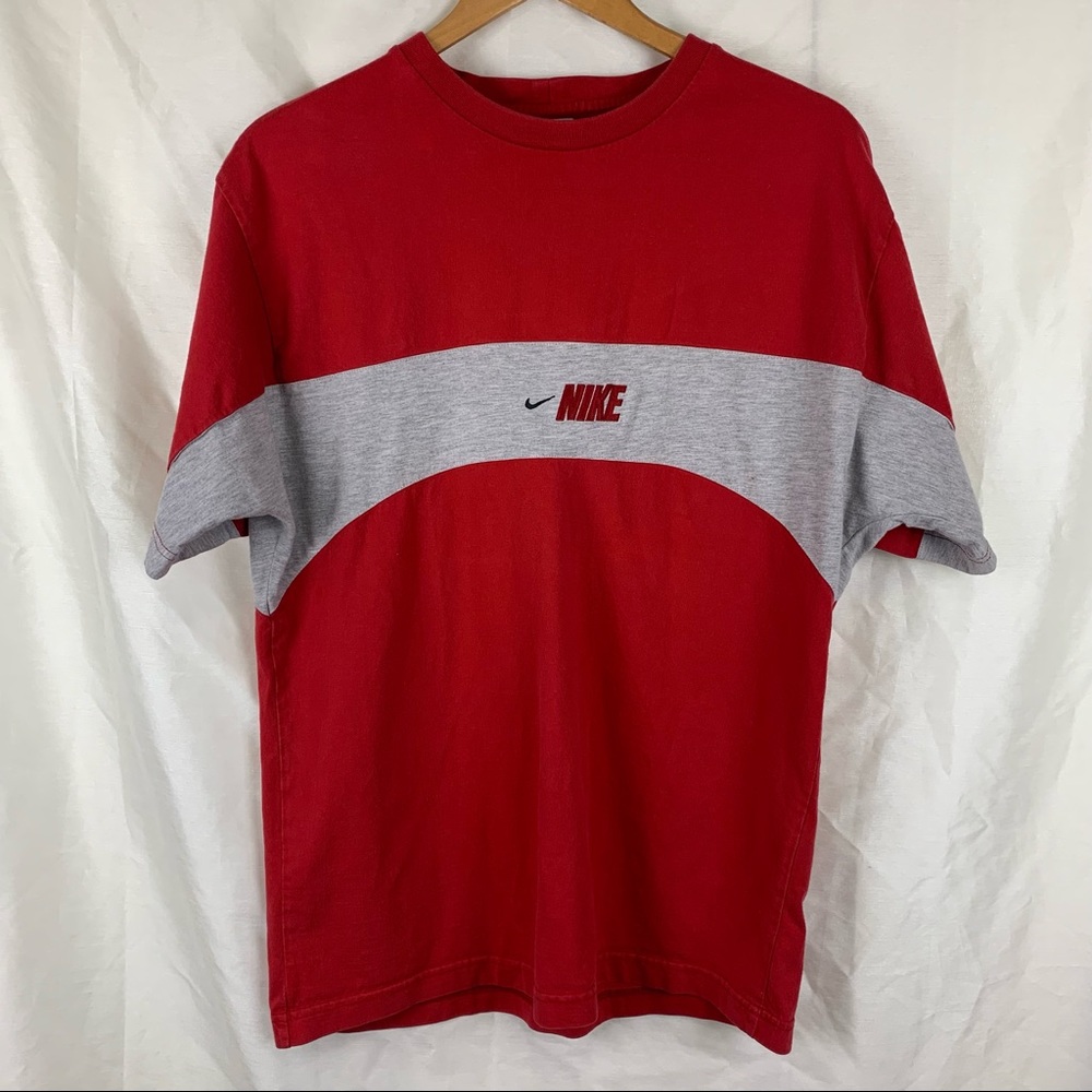 Early 2000’s Nike T-Shirt
